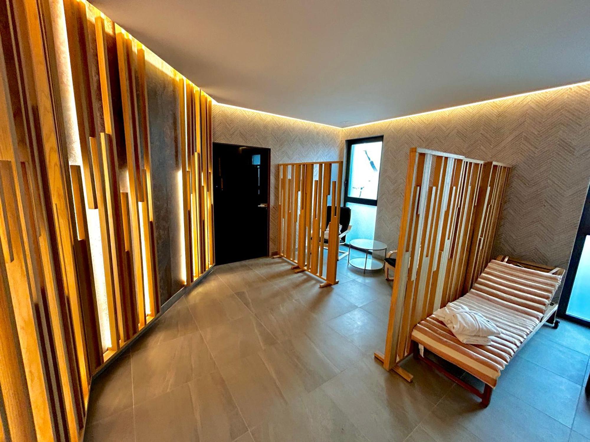 Hotel Gold Jet Bihac Exterior photo